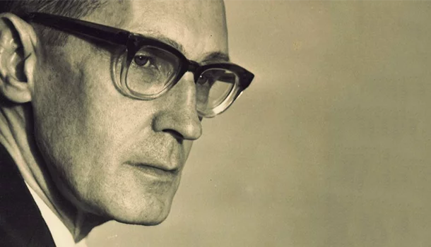 Carlos drummond de andrade próprio