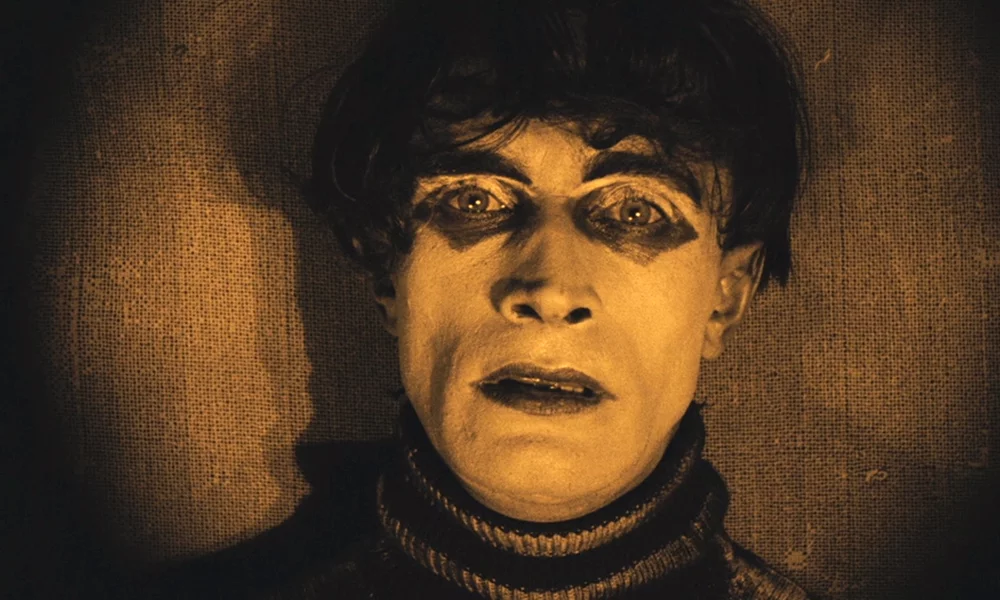 Os 10 filmes de terror mais bizarros de todos os tempos - Revista Bula