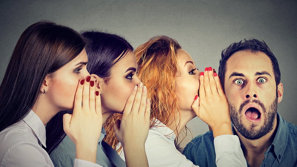 Fofoca E Habito De Gente Com Problemas No Espelho Revista Bula