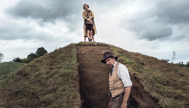 Drama sobre pertencimento e memória é obra-prima subestimada, com Ralph Fiennes, na Netflix