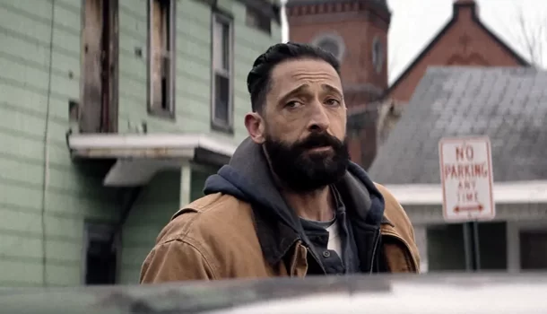 Suspense de ação com Adrien Brody, na Netflix, é um dos filmes mais impactante brutais dos últimos anos