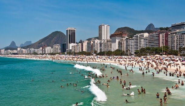 O que a etiqueta carioca diz sobre chegar na hora