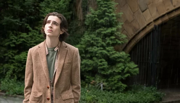 A charmosa comédia romântica com Timothée Chalamet que vai te fazer querer pegar um avião para Nova York, na Netflix