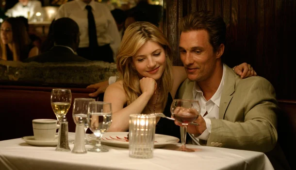 A comédia mais assistida na Netflix em agosto: 90 minutos de risadas com Matthew McConaughey e Sarah Jessica Parker