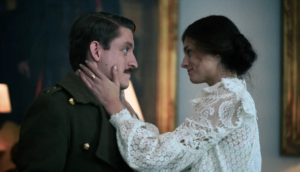 A história de amor avassaladora que marcou o cinema e a literatura, na Netflix