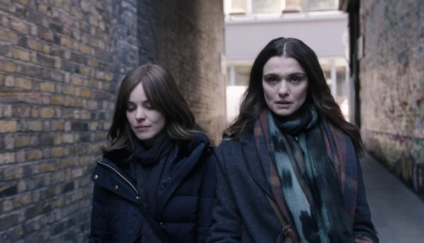 Drama com Rachel Weisz e Rachel McAdams, dirigido por um dos maiores cineastas chilenos da atualidade, Sebastián Lelio, está na Netflix