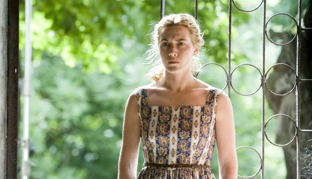 Épico sobre o Holocausto, com Kate Winslet e Ralph Fiennes, venceu o Oscar e está na Netflix