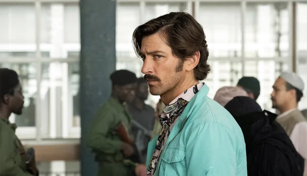 Chris Evans e Michiel Huisman como você nunca viu: o filme subestimado da Netflix que merece estar na sua lista