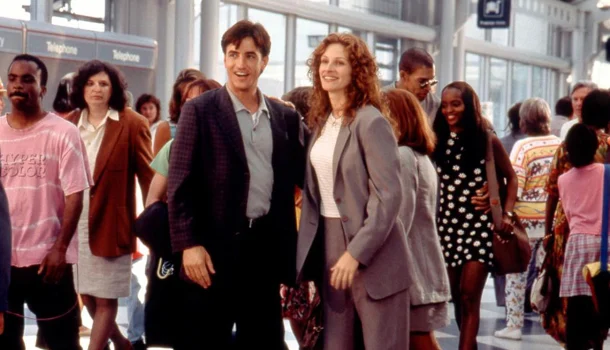 Uma das melhores comédias românticas de todos os tempos, filme com Julia Roberts levou 70 milhões aos cinemas e está na Netflix