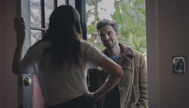 Nem parece ficção, parece vida real: o romance que vai te fazer refletir, na Netflix