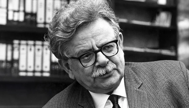 Auto-de-Fé: a sublime tragédia e o fogo da alma de Elias Canetti