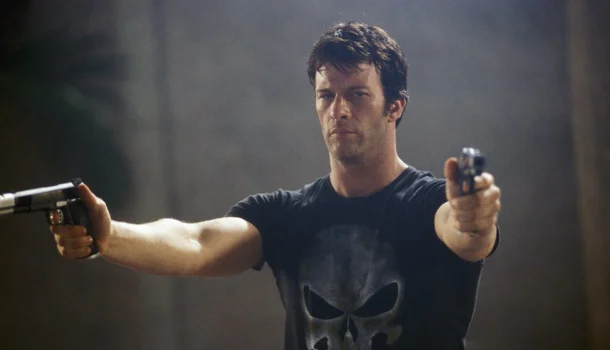 No Top 10 Brasil: Thomas Jane e John Travolta protagonizam o maior jogo de gato e rato da história do cinema, na Netflix