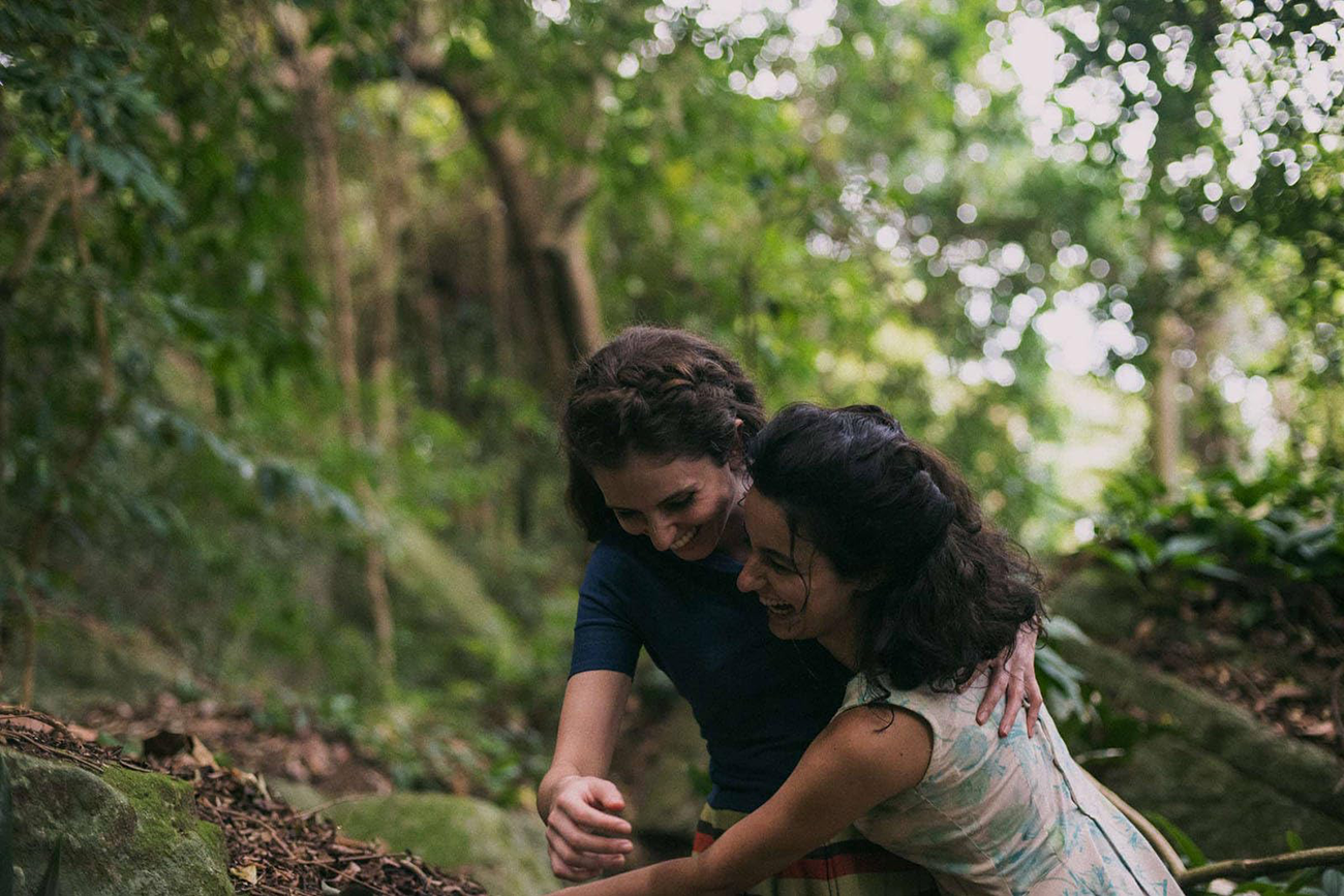 Inspirado no romance de Martha Batalha, o filme brasileiro reverenciado pela crítica internacional como uma obra-prima acaba de estrear na Netflix