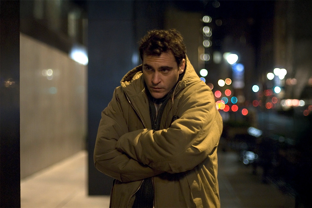 Baseado em Noites Brancas, de Dostoiévski, filme com Joaquin Phoenix no Prime Video é tão intenso que parece mais real que a vida