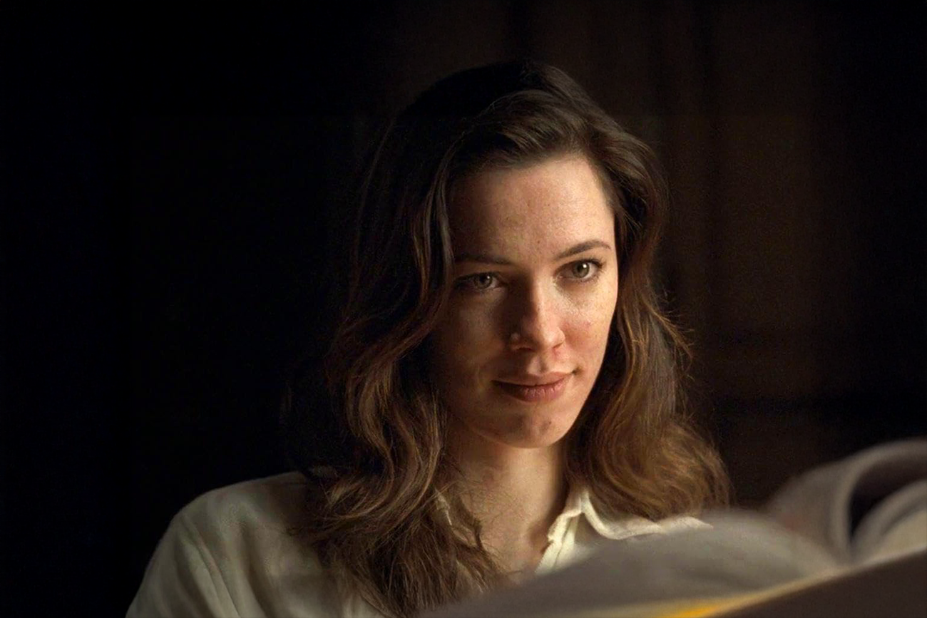 Suspense psicológico com Rebecca Hall, no Prime Video, prova que o diabo está nos detalhes… assim como Deus