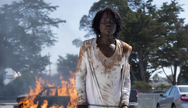 De Jordan Peele, cineasta que redefiniu o medo no cinema, terror com Lupita Nyong’o está na Netflix